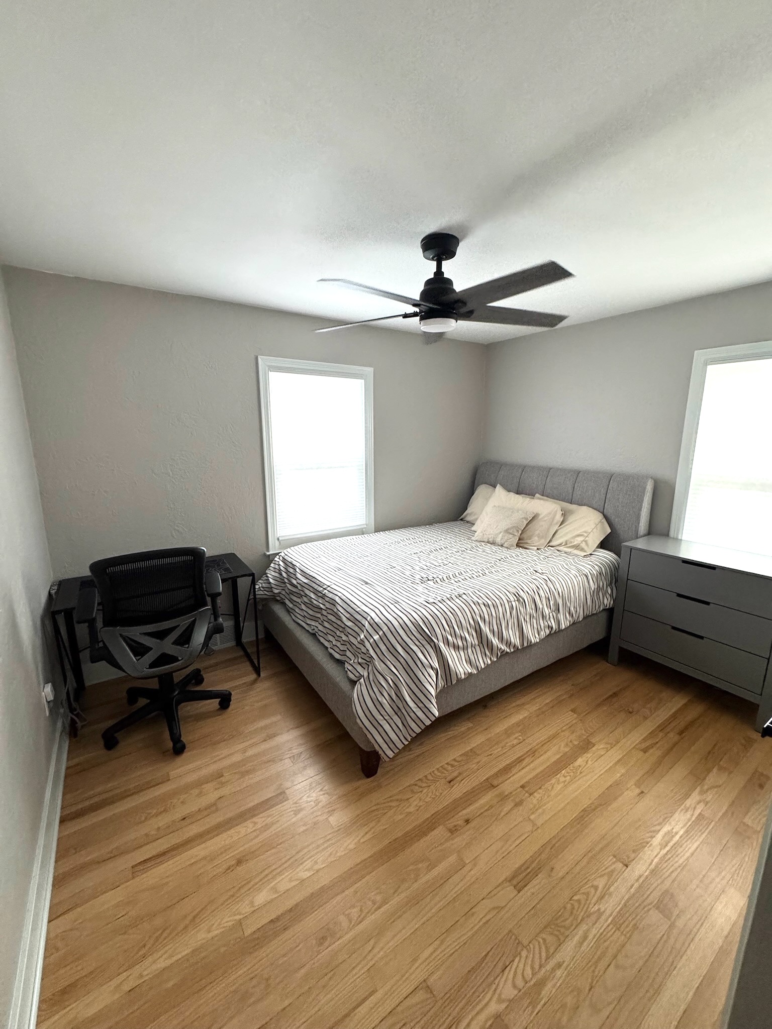 Guest bedroom